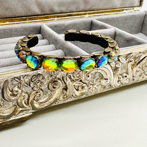 Vintage Rare heliotrope Sorrelli Crystal Cuff Bracelet - Picture 3 of 17